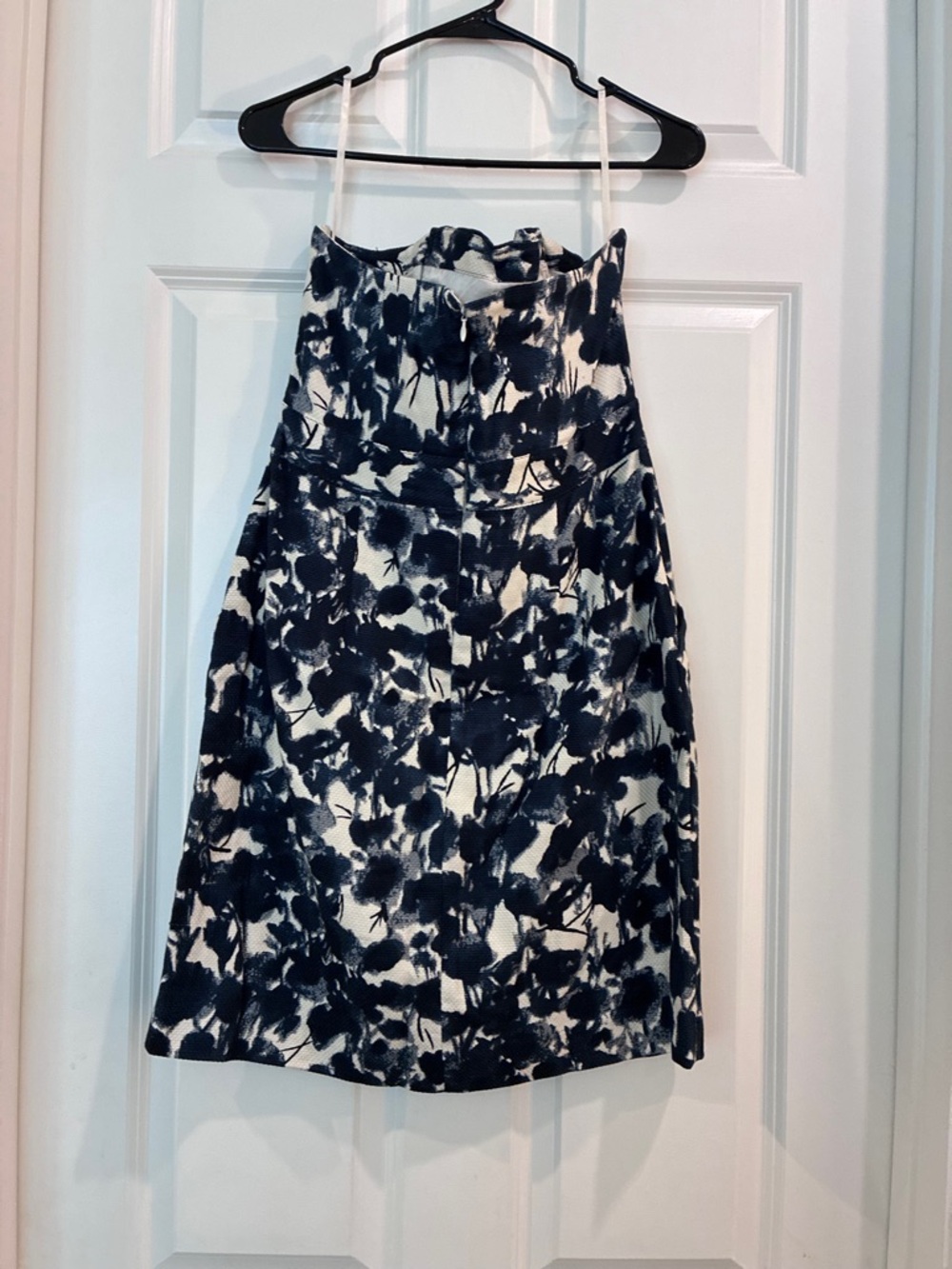Banana Republic Navy and White Strapless Floral‎ Sheath Dress